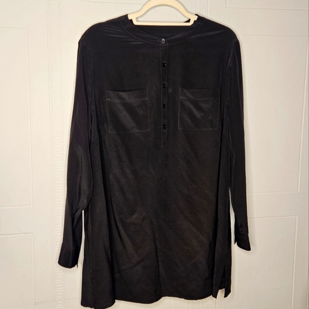 Talbots Woman Black Long Sleeve Round Neck Blouse Pockets 14W Quiet Luxury
